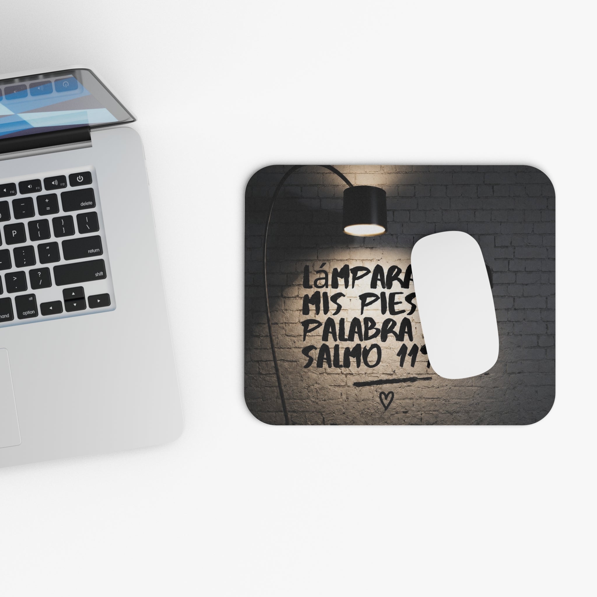 J316 Mouse Pad — "Lámpara es a mis pies"
