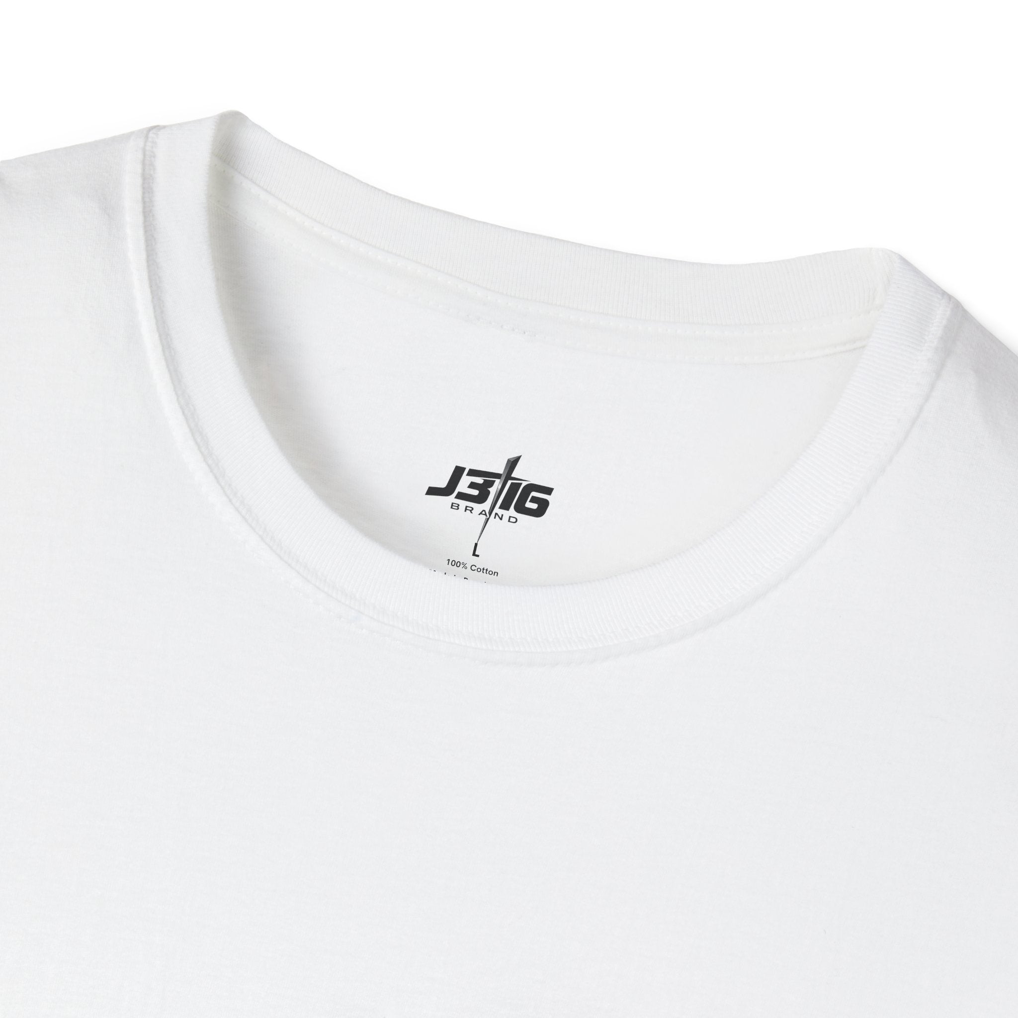 T-Shirt — "Dios Es Bueno / God Is Good" Minimal Faith Graphic