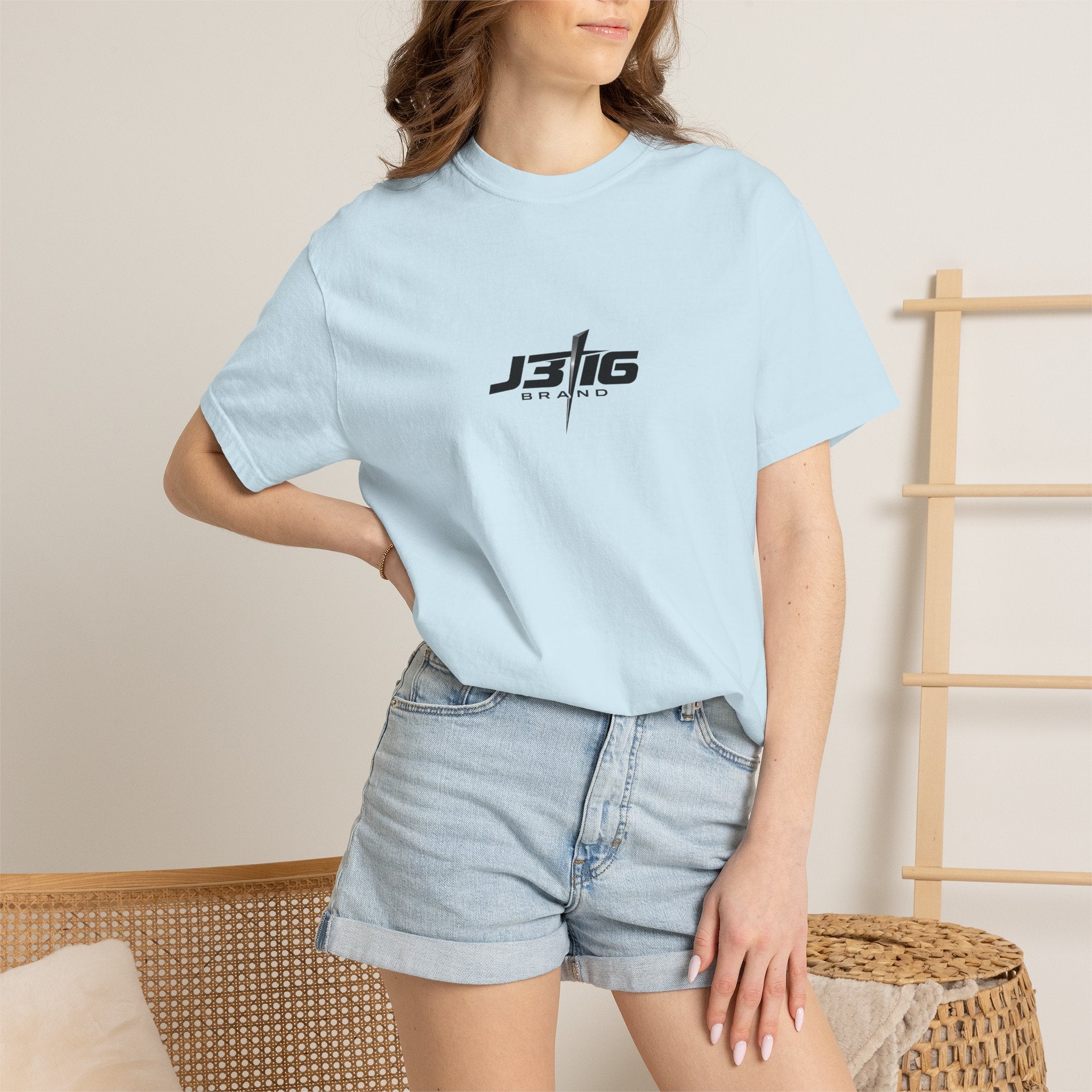 Cristo Mi Redentor Graphic T-Shirt — Spanish Faith Tee with Bold Graffiti Back