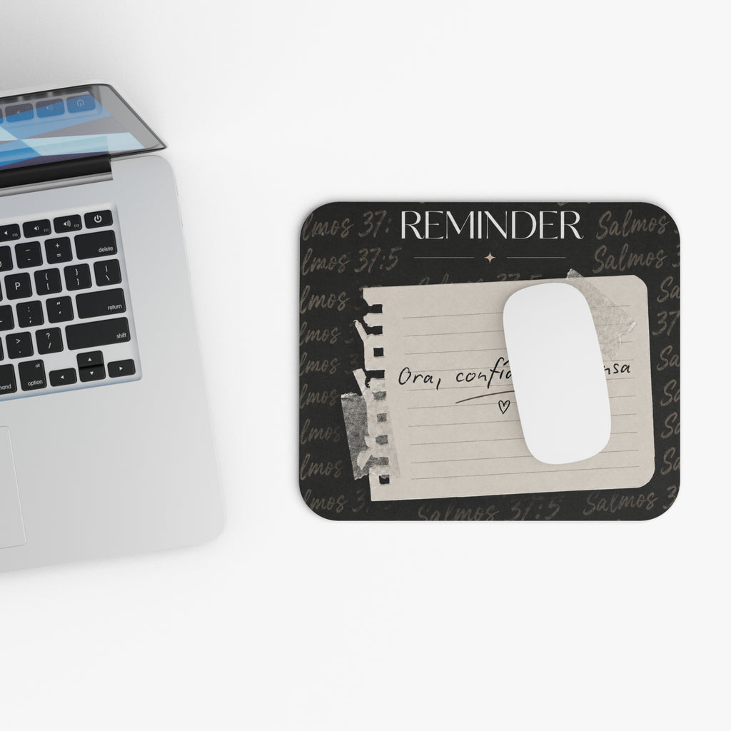 J316 Ora, Confía y Descansa Mouse Pad